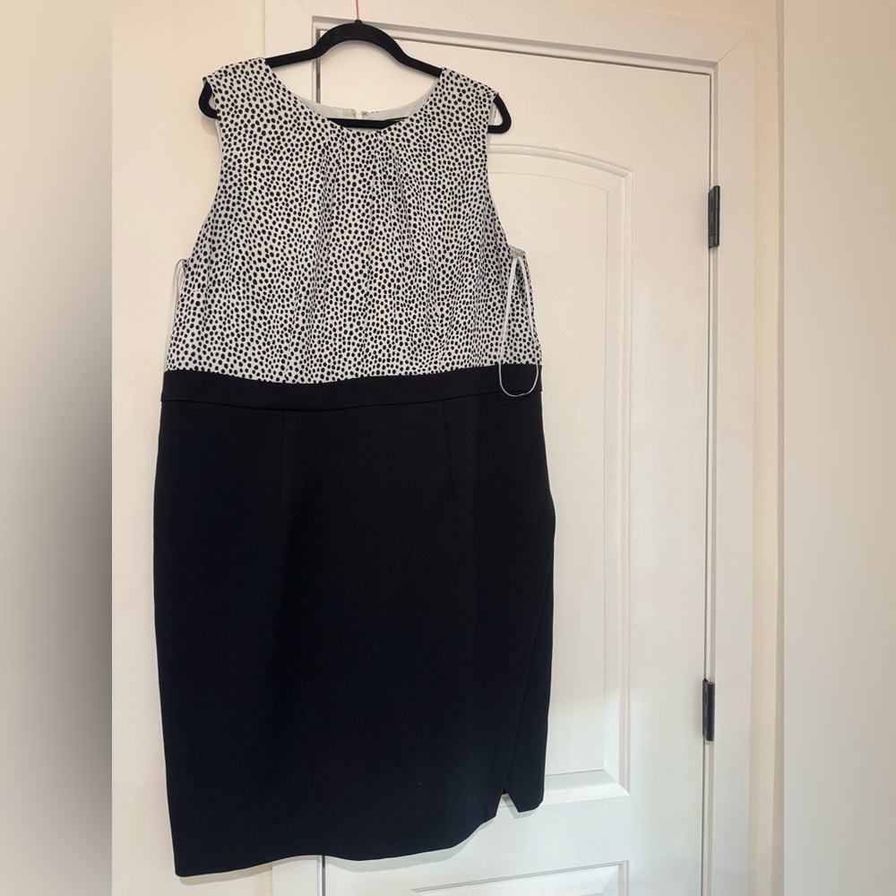 Talbots Black and White Sleeveless Dress